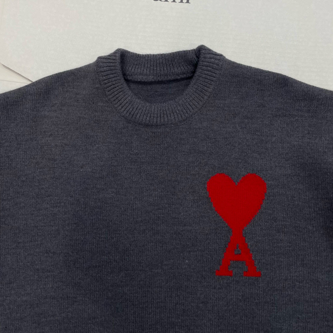 HEART LOGO KNIT SWEATER