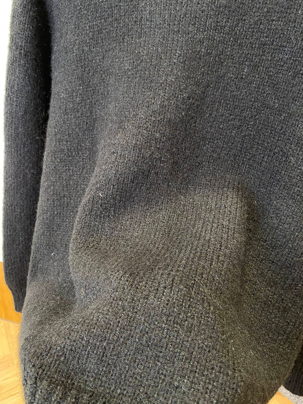 KNIT BUTTON CARDIGAN