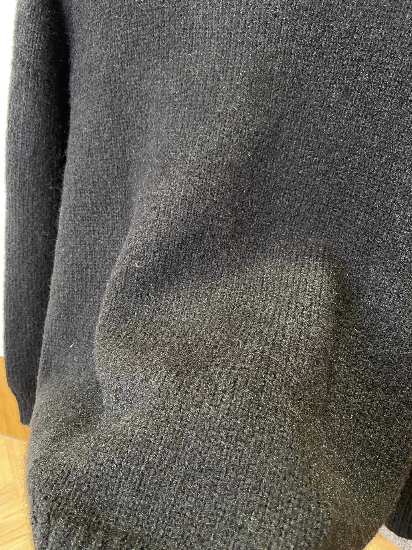 KNIT BUTTON CARDIGAN