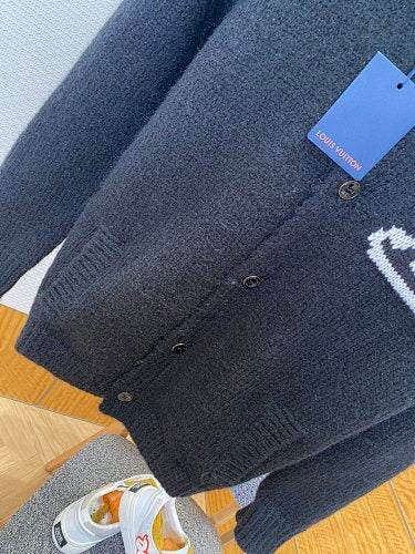 KNIT BUTTON CARDIGAN