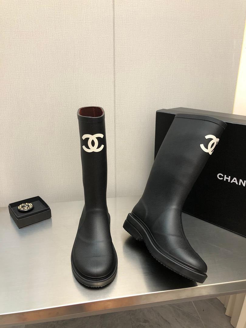 Viral Rubber Boots