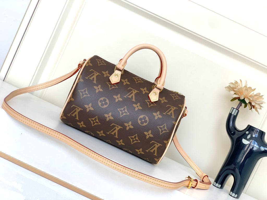 Nano bag