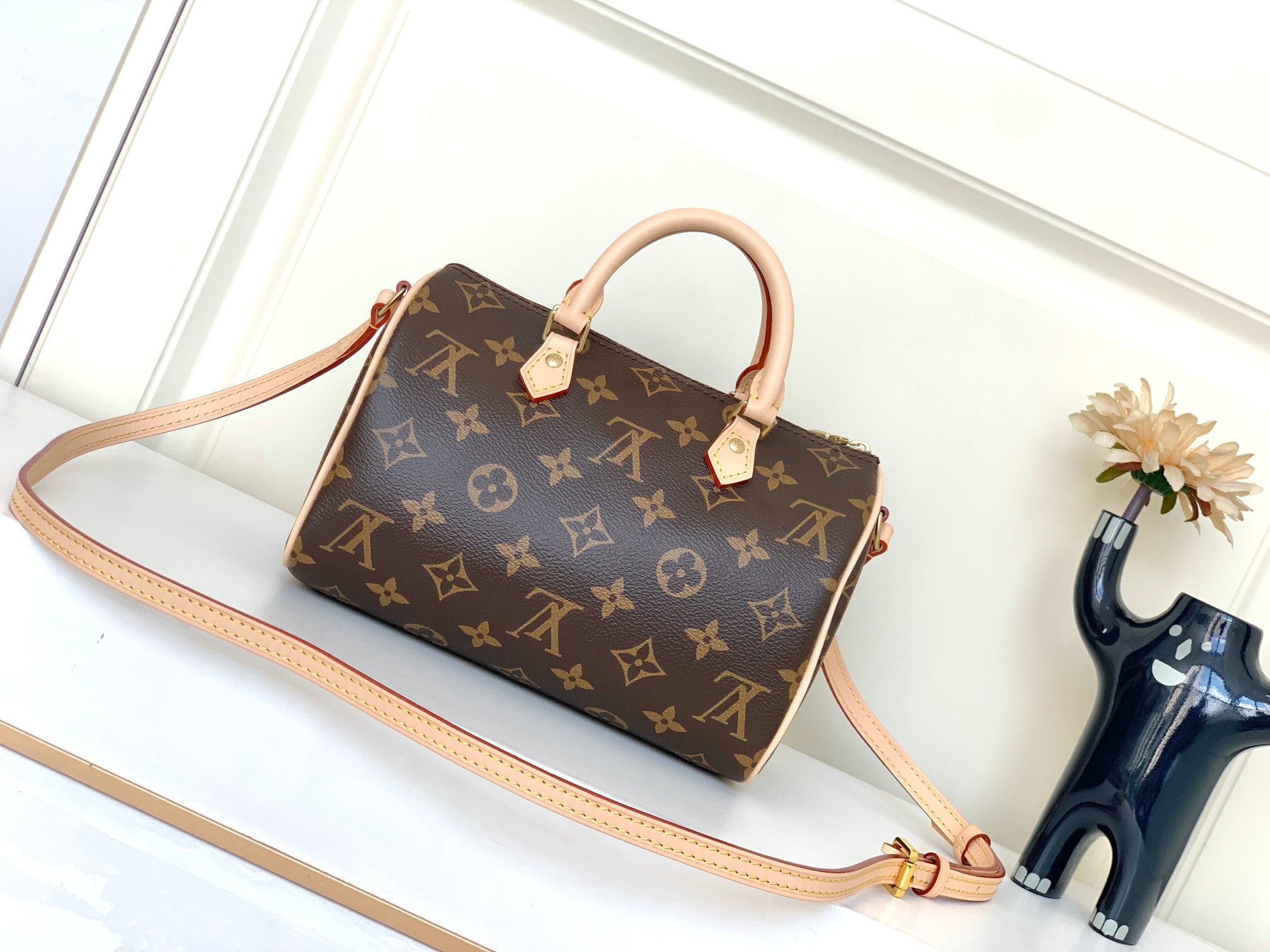 Nano bag