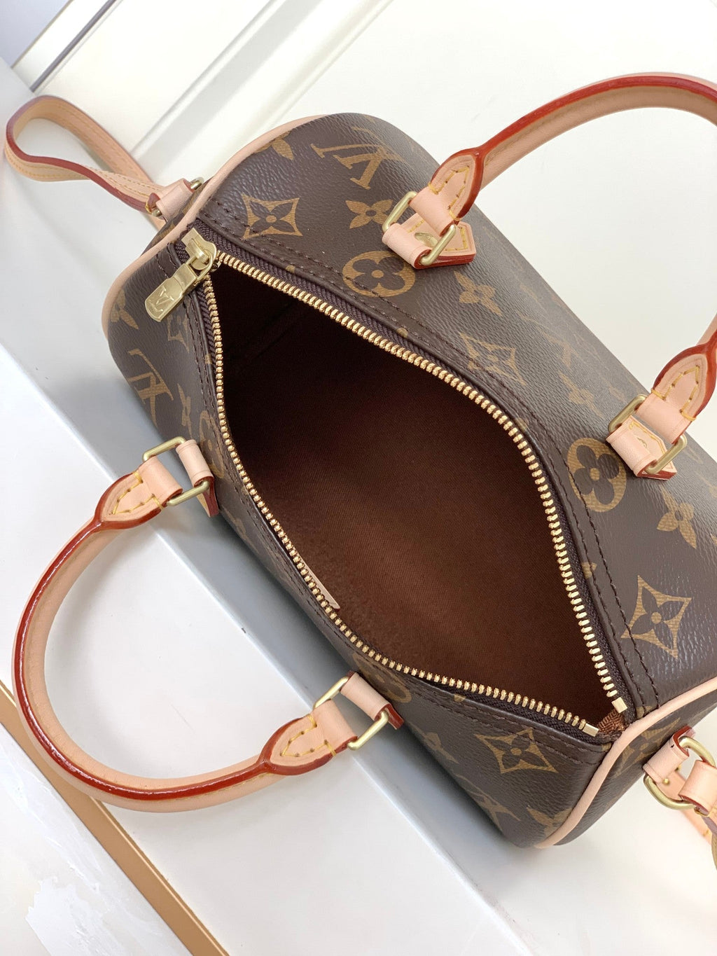 Nano bag