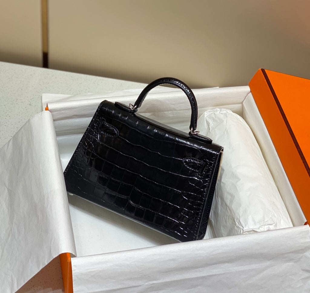 MINI 19 BLACK CROCODILE FAUX COWHIDE