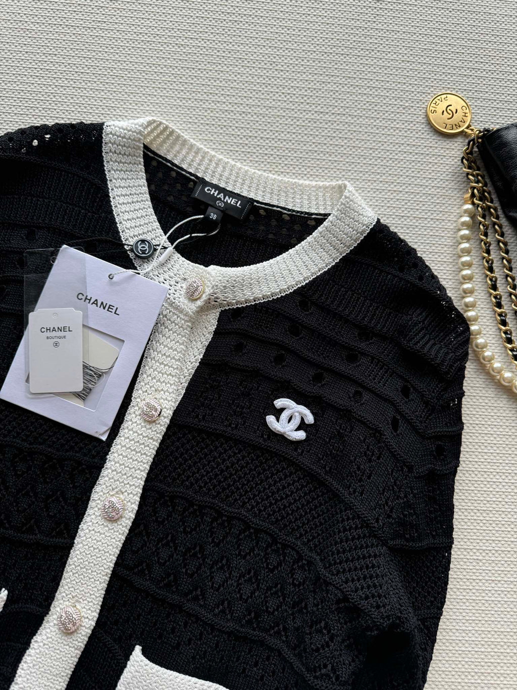 CONTRASTING KNIT CARDIGAN
