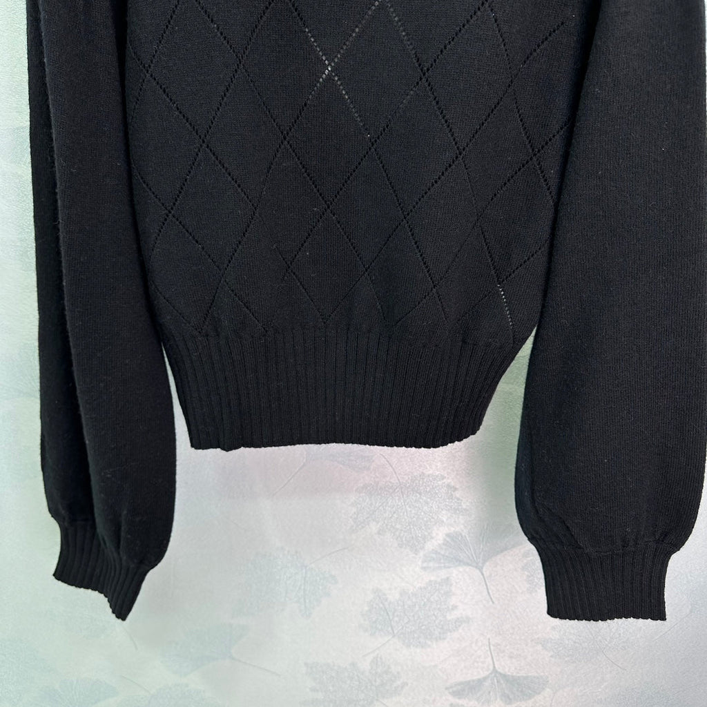 RETRO KNIT TOP WITH CONTRAST